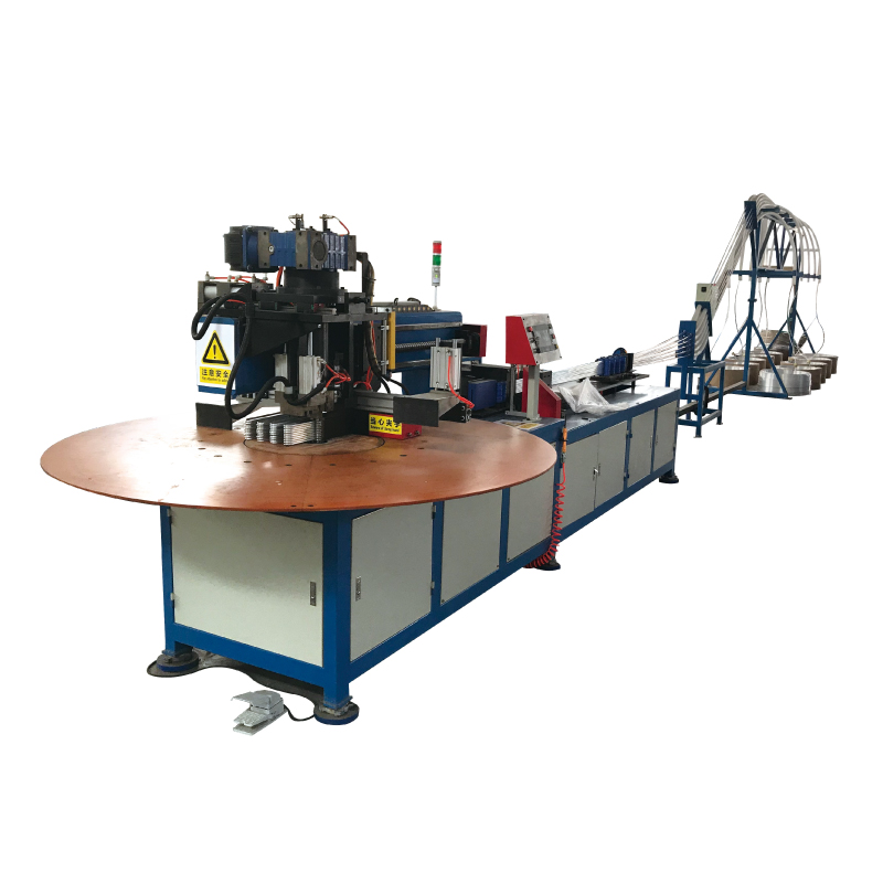 Automatic pipe bending machine